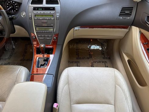 Used 2011 Lexus ES 350 FWD image 28