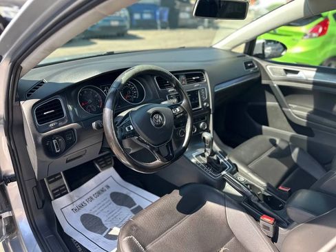 Used 2017 Volkswagen Golf Alltrack SEL image 28