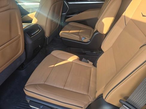 Used 2026 Cadillac Escalade Luxury w/ Touring Package AWD/4WD image 12