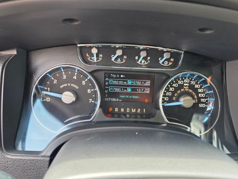 Used 2011 Ford F150 Lariat w/ Lariat Chrome Pkg AWD/4WD image 8