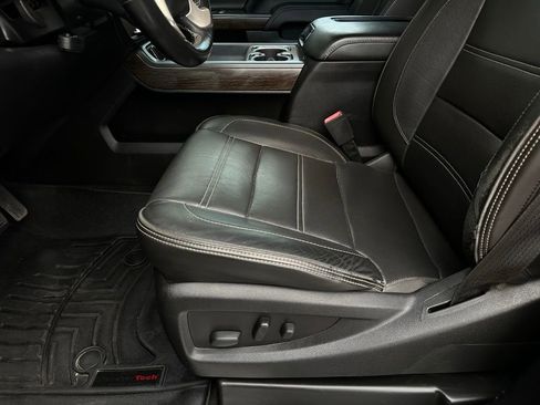 Used 2018 GMC Sierra 3500 Denali w/ Duramax Plus Package image 12