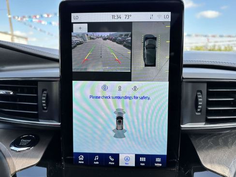 Used 2023 Ford Explorer Platinum w/ Technology Package image 24