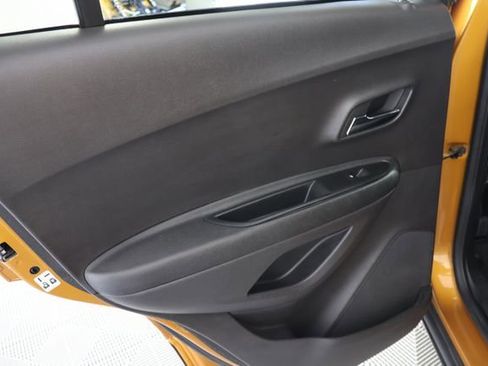 Used 2017 Chevrolet Trax Premier AWD/4WD image 25