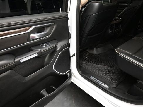 Used 2020 RAM 1500 Laramie image 15
