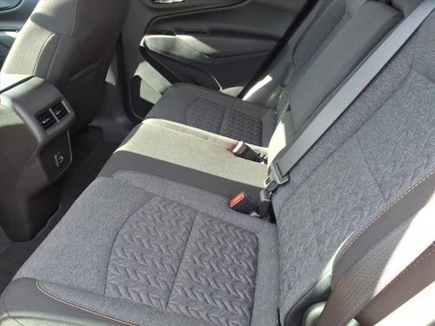 Used 2022 Chevrolet Equinox LT image 12