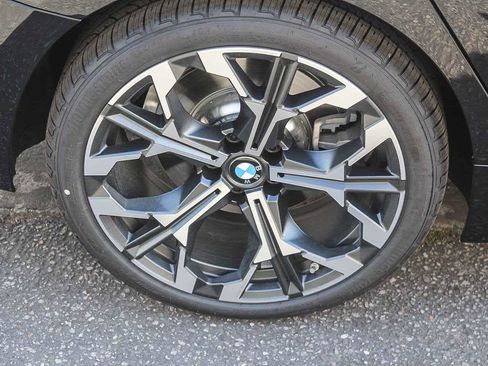 New 2026 BMW 330i Sedan w/ Premium Package image 8