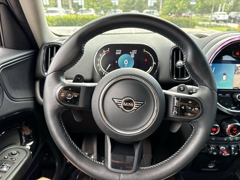 Used 2022 MINI Cooper Countryman S w/ Premium Package FWD image 47