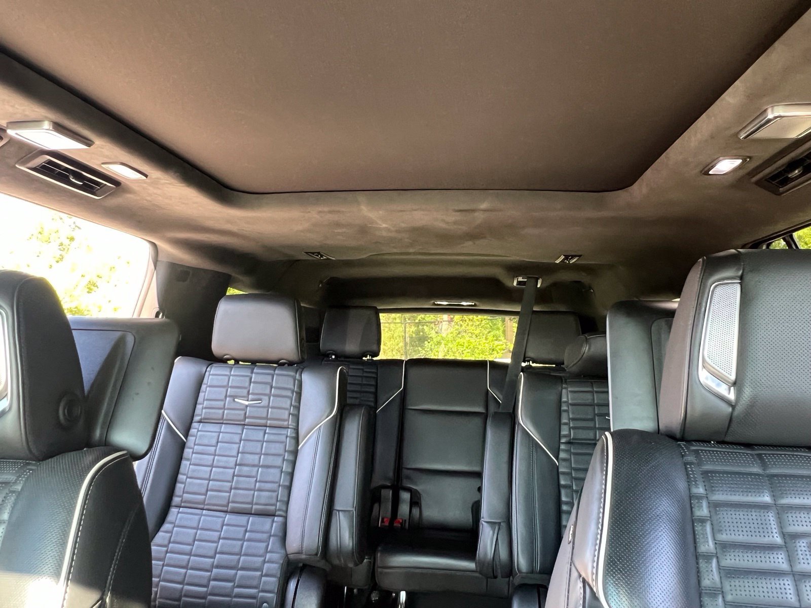 Used 2021 Cadillac Escalade ESV Premium Luxury Platinum AWD/4WD image 39