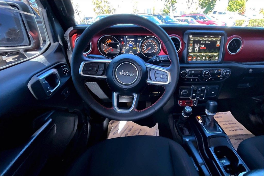 Used 2023 Jeep Wrangler Unlimited Rubicon AWD/4WD image 7