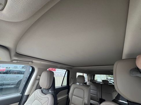 Used 2024 Lincoln Navigator L Reserve w/ Equipment Group 201A image 32