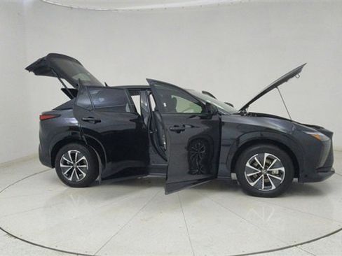 Used 2024 Lexus RZ 450e Premium w/ Technology Package image 70