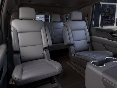 New 2026 GMC Yukon Elevation w/ Elevation Premium Package AWD/4WD image 17