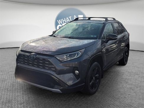Used 2020 Toyota RAV4 XSE image 7