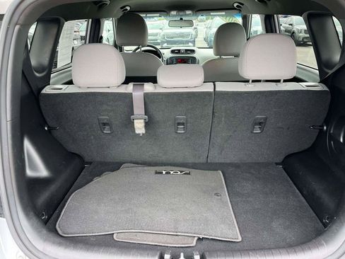 Used 2016 Kia Soul FWD image 7