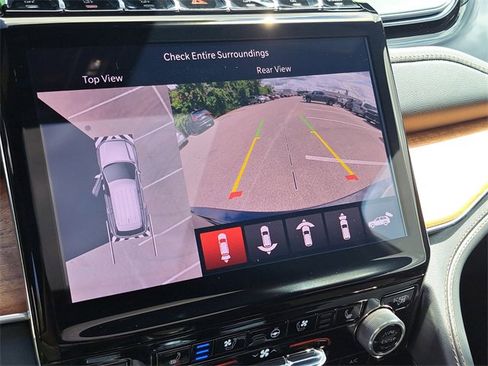 New 2025 Jeep Grand Cherokee Summit image 8