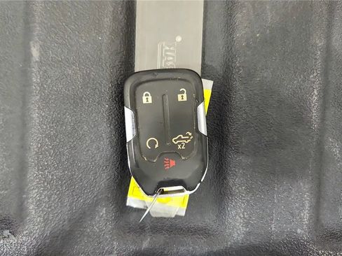 Used 2021 Chevrolet Silverado 1500 LT Trail Boss w/ Convenience Package II image 21