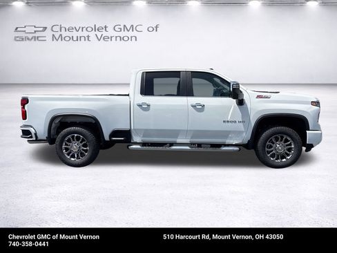 New 2026 Chevrolet Silverado 2500 LT w/ Z71 Chrome Sport Edition AWD/4WD image 8