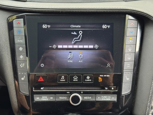 Used 2022 INFINITI QX50 Luxe FWD image 26