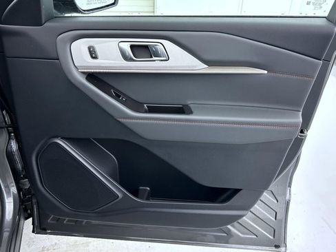 New 2026 Ford Explorer Active AWD/4WD image 16