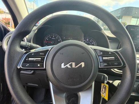 Used 2023 Kia Forte LXS FWD image 13