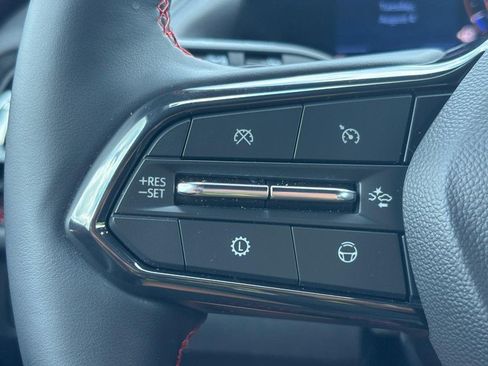 Used 2026 Chevrolet Traverse RS w/ LPO, Floor Liner Package FWD image 18