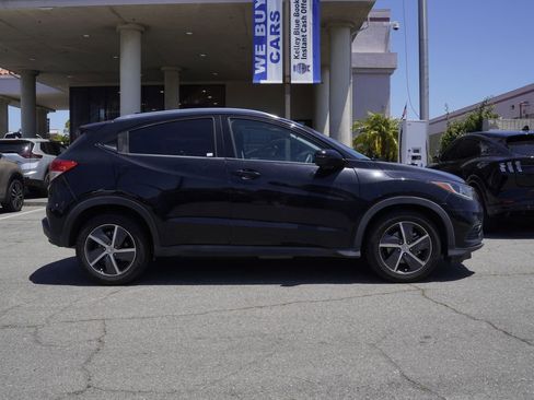 Used 2022 Honda HR-V EX image 3