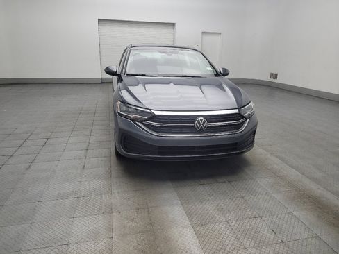 Used 2024 Volkswagen Jetta SE FWD image 14