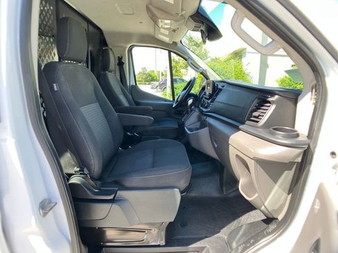 Certified 2023 Ford Transit 250 Low Roof w/ Exterior Upgrade Package image 7
