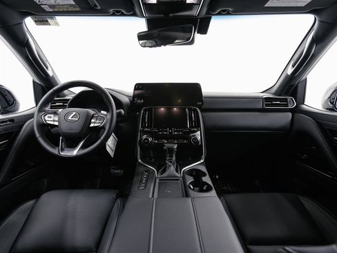 New 2026 Lexus LX 600 4WD w/ Premium Package image 6