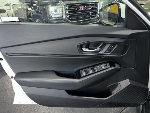 Used 2024 Honda Accord Touring image 25
