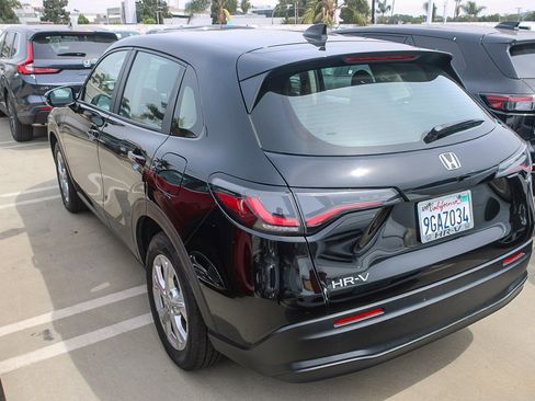 Used 2023 Honda HR-V LX image 12