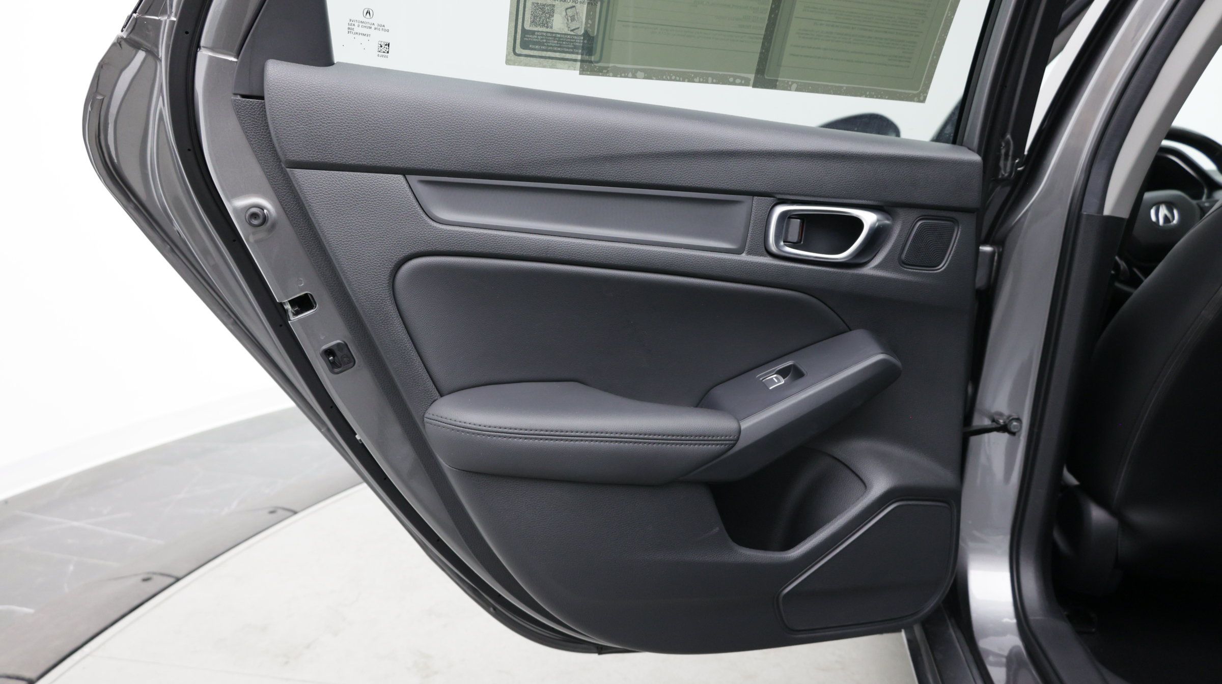 Used 2025 Acura Integra FWD image 33