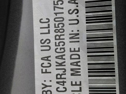 Certified 2024 Jeep Grand Cherokee L Altitude image 28