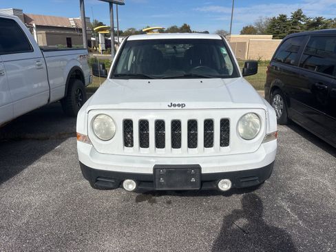 Used 2011 Jeep Patriot Latitude image 1