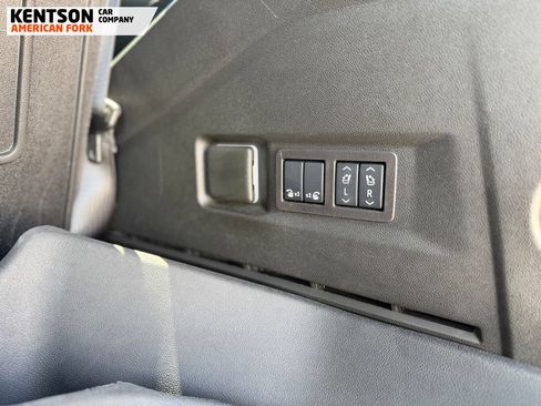 Used 2025 GMC Yukon AT4 Ultimate w/ LPO, Floor Liner Package AWD/4WD image 38