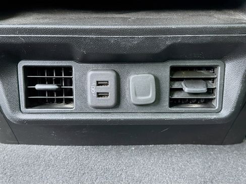 Used 2023 Chevrolet Silverado 2500 LT w/ Convenience Package image 16