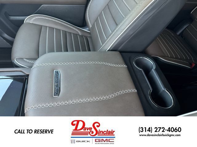 New 2026 GMC Yukon Denali Ultimate AWD/4WD image 21