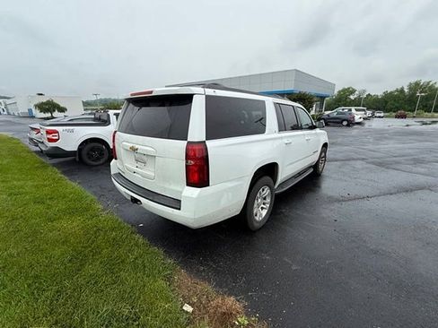 Used 2018 Chevrolet Suburban LT AWD/4WD image 5