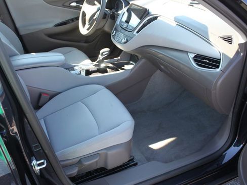 Used 2023 Chevrolet Malibu LT w/ Driver Confidence Package image 5