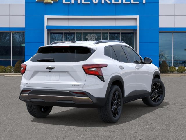 New 2026 Chevrolet Trax ACTIV w/ Sunroof Package FWD image 4