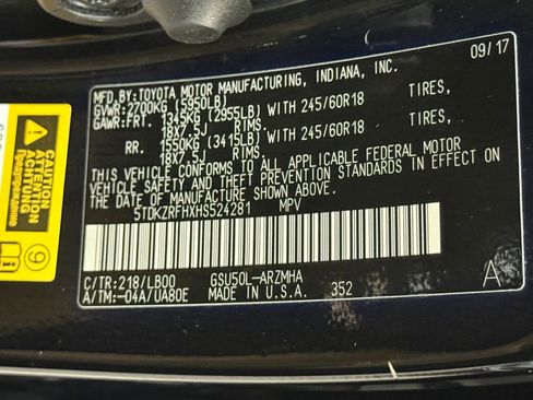 Used 2017 Toyota Highlander XLE image 42