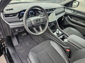 New 2025 Jeep Grand Cherokee L Altitude video 2