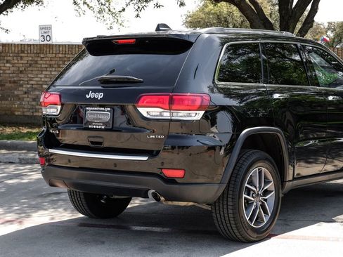 Used 2022 Jeep Grand Cherokee Limited w/ Tech Group image 17