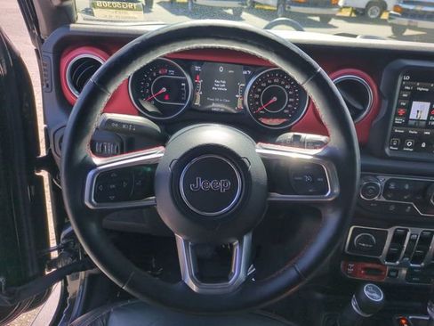Used 2018 Jeep Wrangler Unlimited Rubicon AWD/4WD image 14