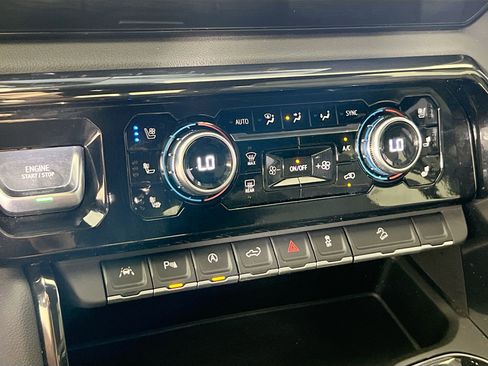 Used 2024 GMC Sierra 1500 AT4 w/ AT4 Preferred Package image 16