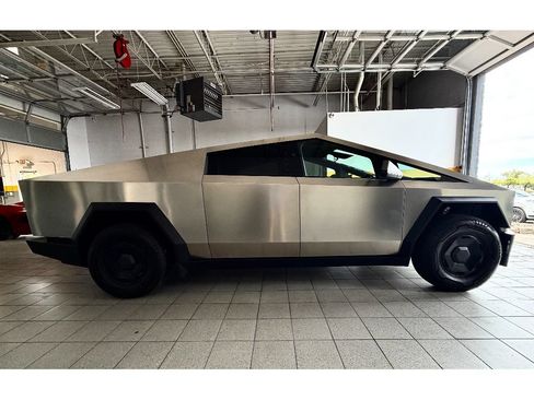 Used 2026 Tesla Cybertruck AWD Crew Cab image 6