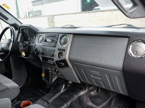 Used 2015 Ford F650 2WD Crew Cab Super Duty image 47
