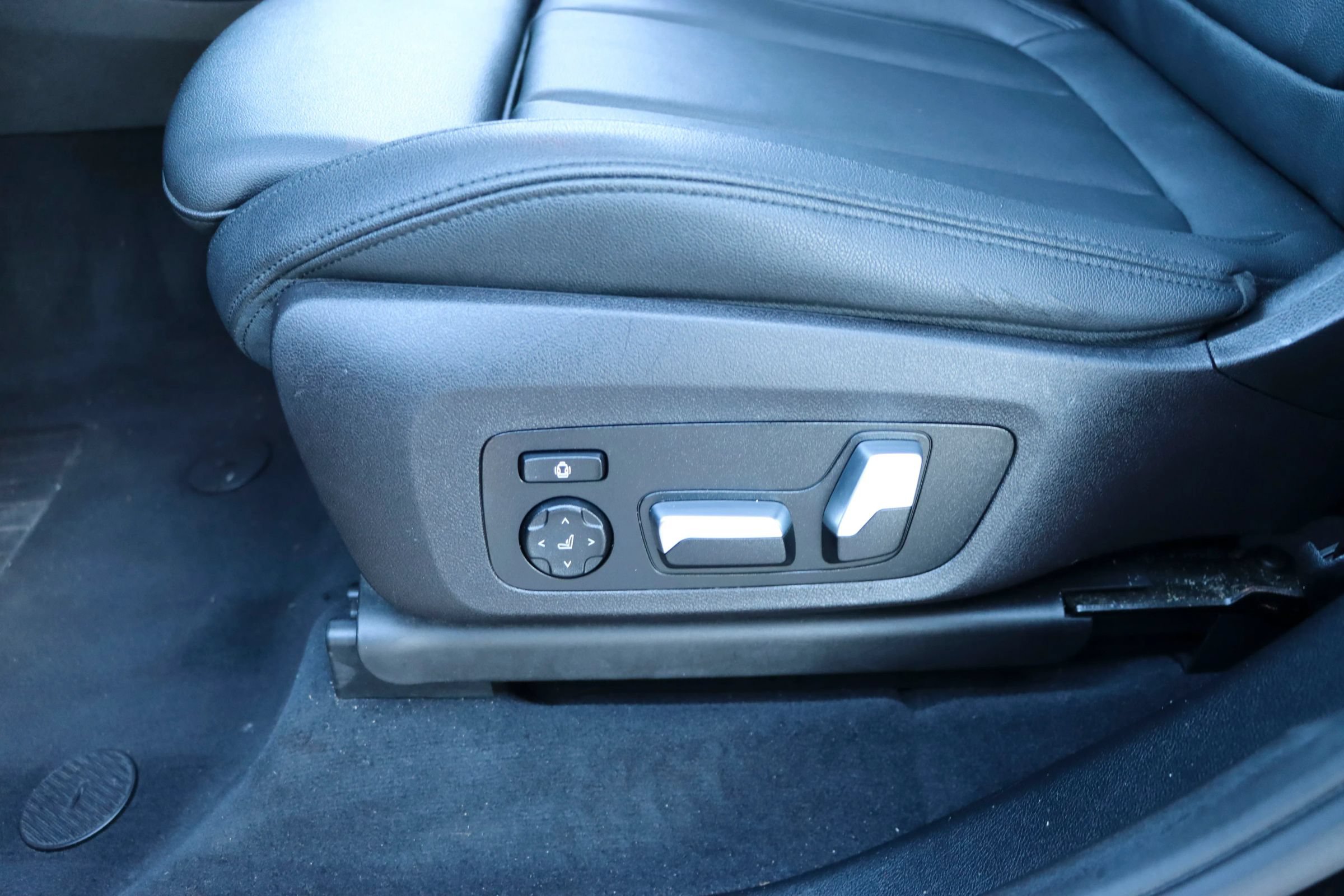 Used 2019 BMW X3 xDrive30i AWD/4WD image 14