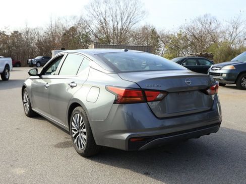 Used 2023 Nissan Altima 2.5 SV image 8
