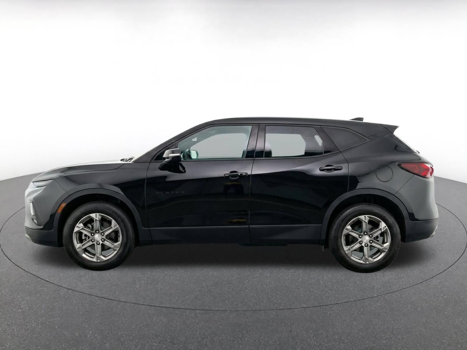 Used 2026 Chevrolet Blazer LT FWD image 4